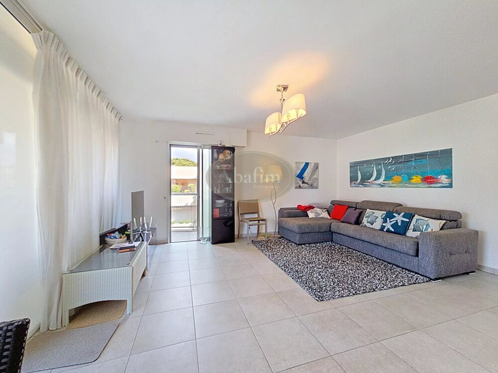� vendre  Appartement Antibes (06600)