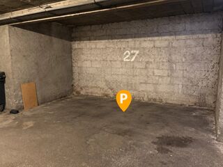  Parking / Garage à vendre 