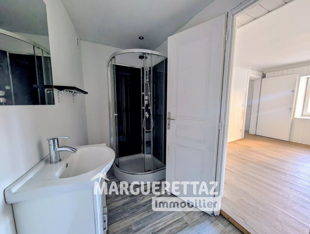 Vente Maison Maison de village mitoyenne - St Jeoire 115m² / garage / pas d'e Saint-jeoire