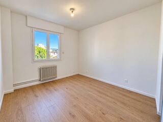  Appartement à vendre 4 pièces 83 m²