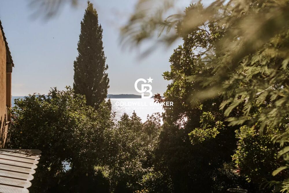 � vendre  Maison Rayol-Canadel-sur-Mer (83820)