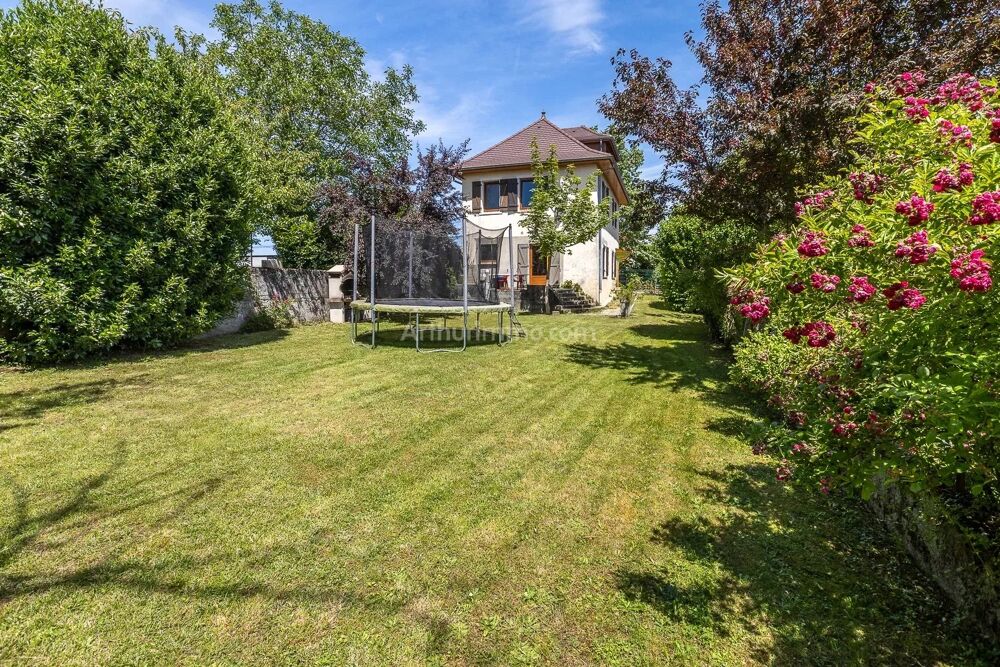 Vente Maison Maison 3 chambres, 140 m� + d�pendances, sur 6200 m� V�zeronce-curtin