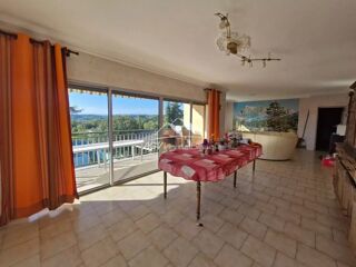  Maison � vendre 10 pi�ces 328 m�