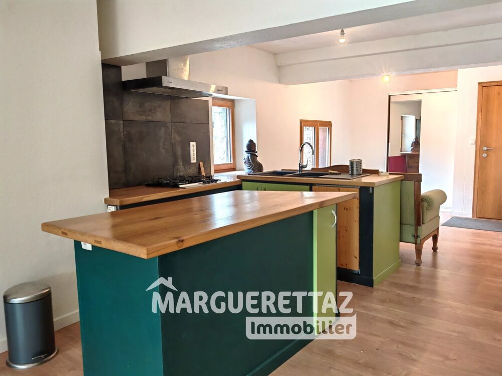 Vente Appartement Loft 65 m² au centre de Taninges Taninges