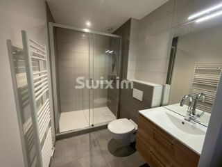  Appartement à louer 4 pièces 81 m²