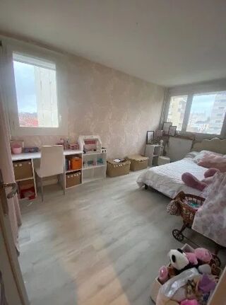  Appartement à louer 3 pièces 66 m²