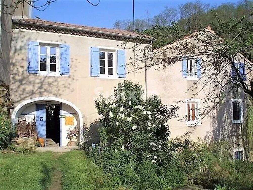 Propriété du XVIIIème à Privas avec chambres d'hôtes et Gîte