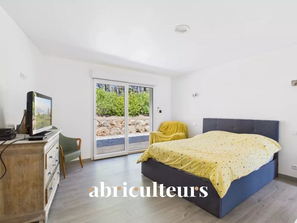 � vendre  Maison Bagnols-en-For�t (83600)