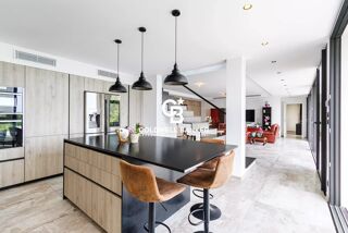  Maison  vendre 6 pices 234 m