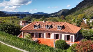  Villa à vendre 8 pièces 280 m²