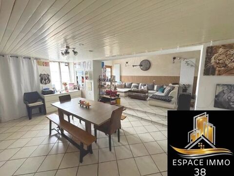   Maison de village 165 m² Maison - 5 pièce(s) - 165 m²