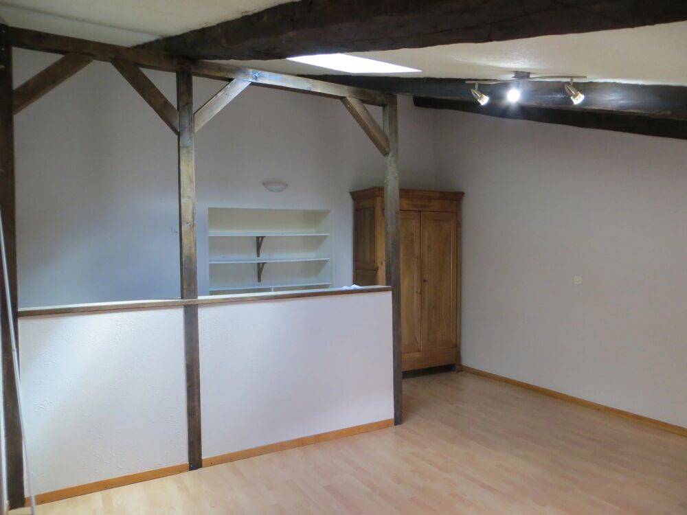 APPARTEMENT LUMINEUX À BAGNOLS-SUR-CÈZE