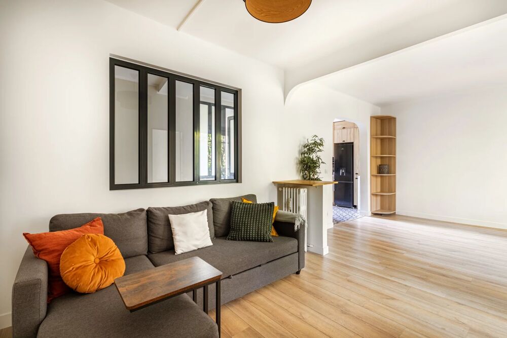 Vente Appartement 4 pi�ces traversant face aux Buttes Chaumont Paris 19