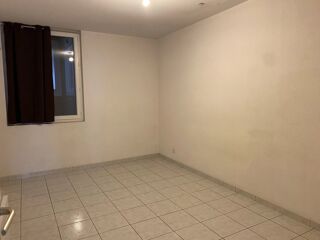  Appartement à louer 2 pièces 55 m²