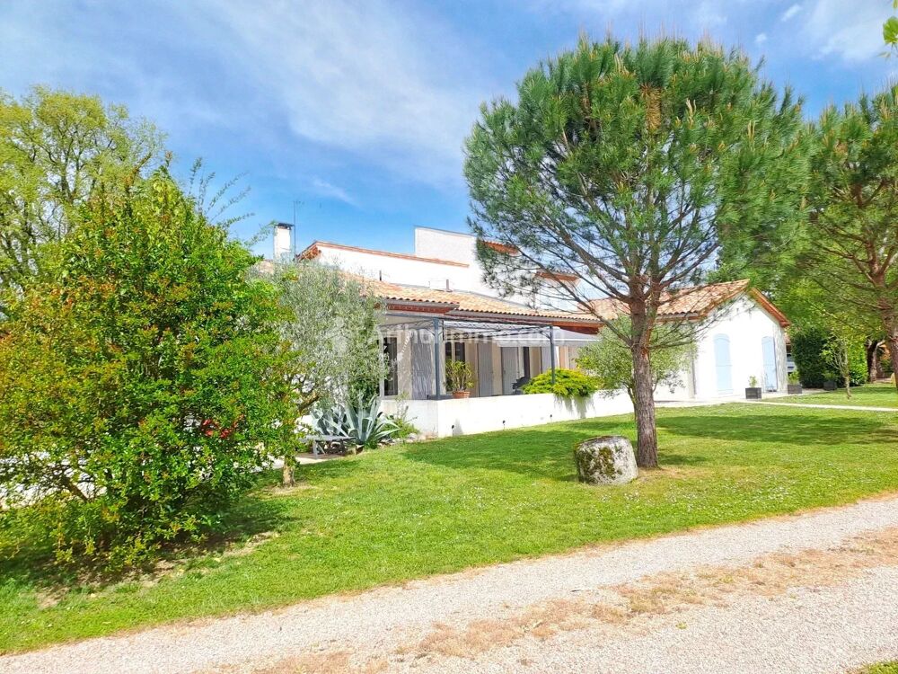 Magnifique propriété de 200 m² à Soual, 4 chambres avec piscine