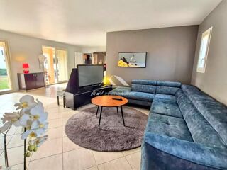 Vente Maison Maison de 168 m² avec 4 chambres, garage et 736 m² de terrain Le grau-du-roi