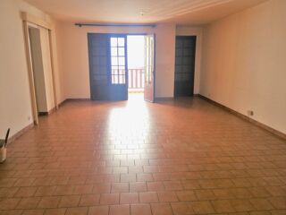  Appartement à louer 2 pièces 60 m²