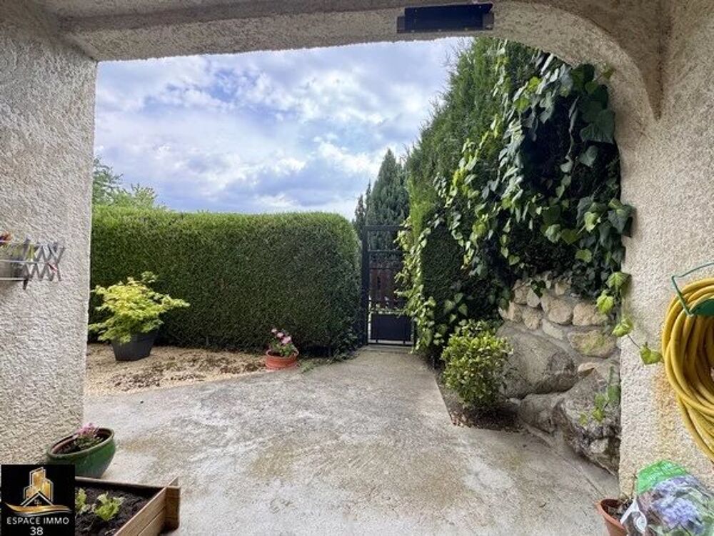 Appartement en rez-de-jardin avec garage et cave