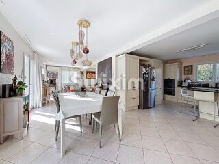  Maison � vendre 7 pi�ces 204 m�