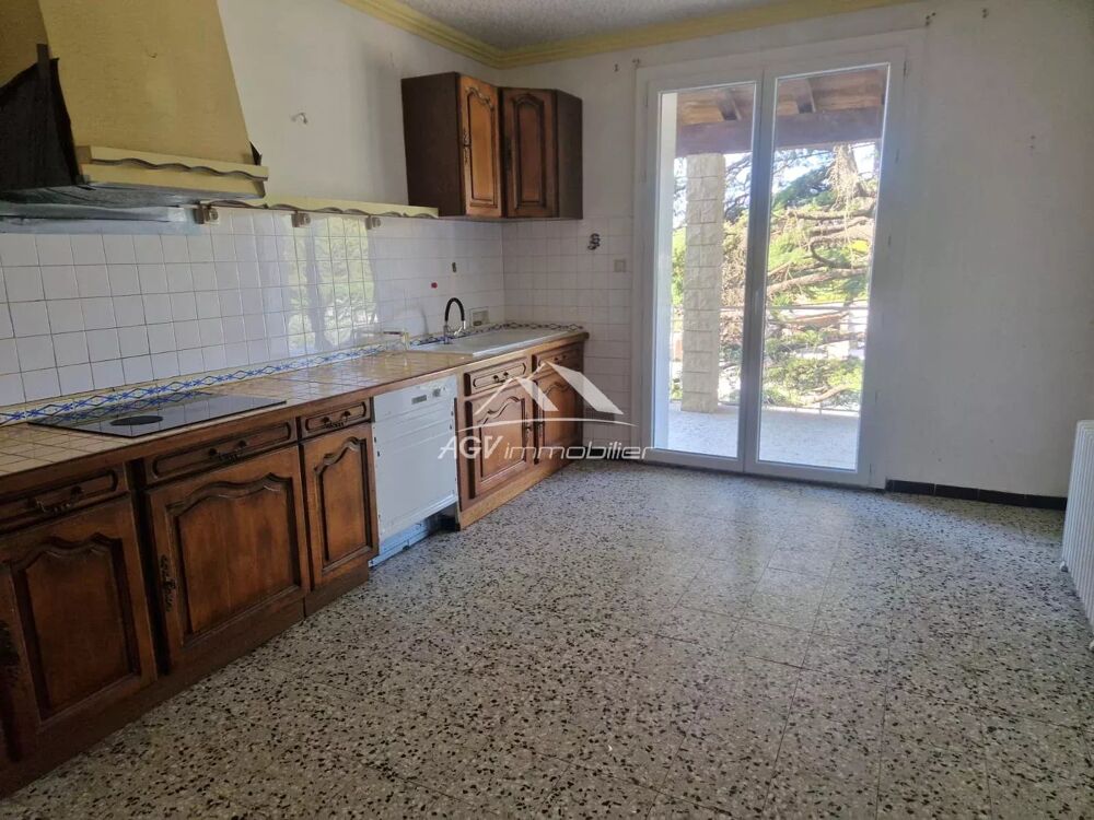Maison de 192 m²-5 chambres -Terrain de 1000m²