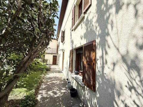   Maison 4 chambres, jardin 680 m� Maison - 5 pi�ce(s) - 111 m�