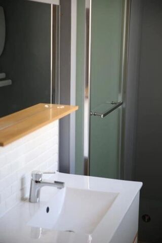  Appartement à louer 2 pièces 46 m²