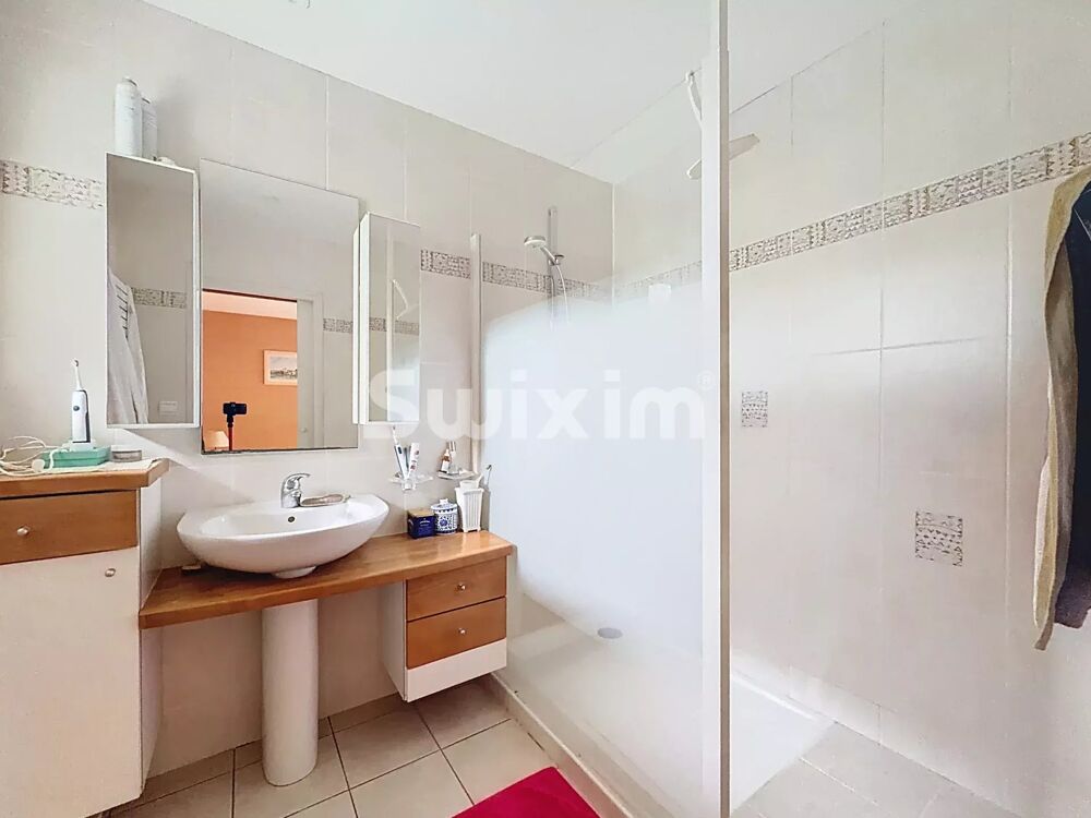 � vendre  Maison Gex (01170)