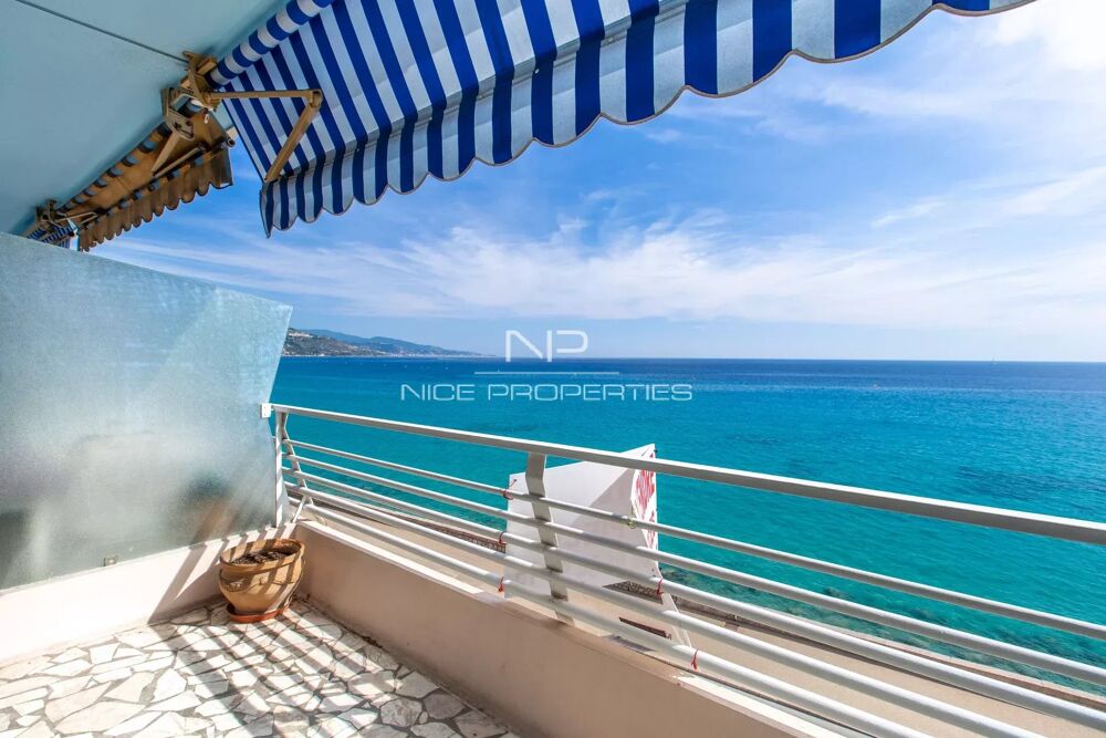 Menton, 3 pièces en front de mer avec terrasse et parking