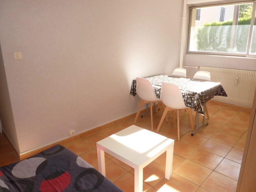 Location Appartement MONTBELIARD centre F1 meublé avec parking Montbéliard