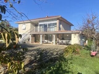 Maison 7 pièces 155 m² · à Miélan · 155 m² · 248 000 €