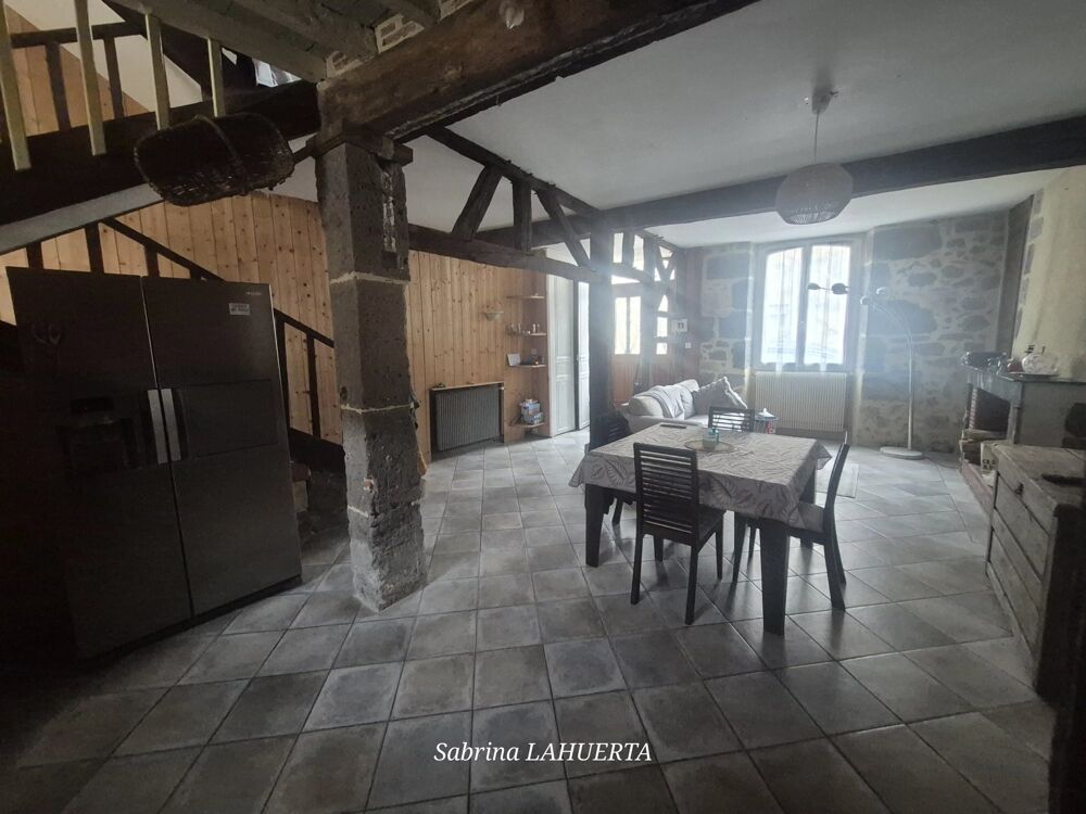 MAISON DE VILLE 154 M²  5 CHAMBRES  GARAGE ET COUR  MÉZIN (47