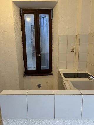Location Appartement Appartement 2 pièces en centre-ville d'Alès Alès