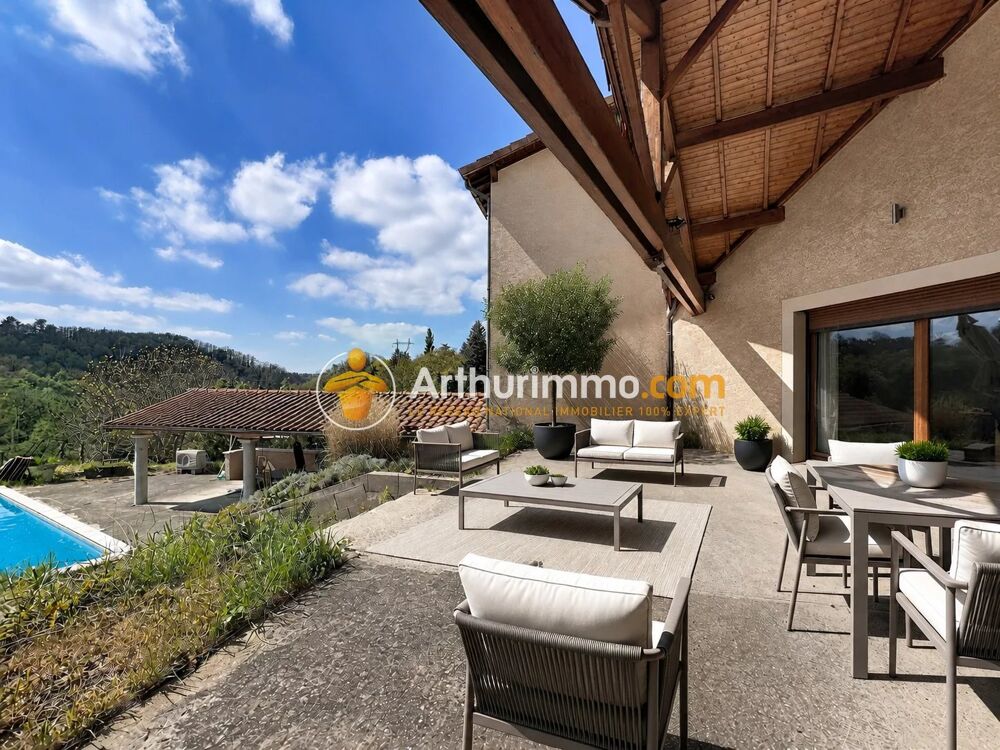 Demeure darchitecte avec piscine  230 m²  Roche