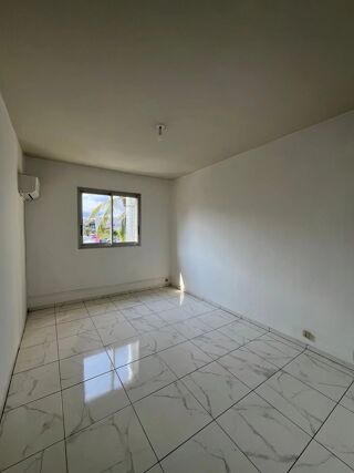  Appartement � louer 4 pi�ces 78 m�