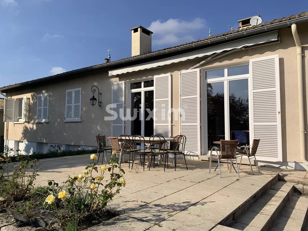 GRANDE VILLA AVEC PISCINE