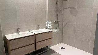  Immeuble � vendre 15 + pi�ces 426 m�