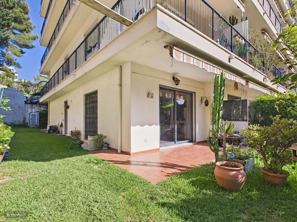 Vente Appartement Appartement 4 pièces 86m² Jardin 200m² - Cave - CIMIEZ - NICE Nice