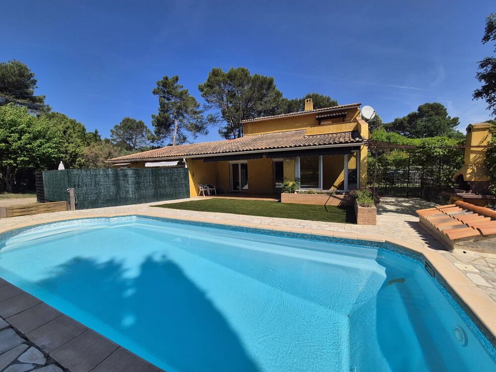 Villa 160 m² avec dépendance, piscine et terrain 2 800 m²