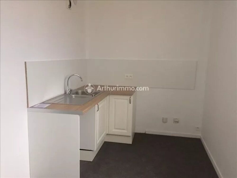 Location Appartement Appartement 5 pices Matha