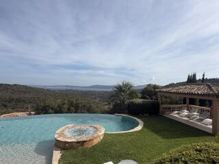  Maison à vendre 12 pièces 465 m²