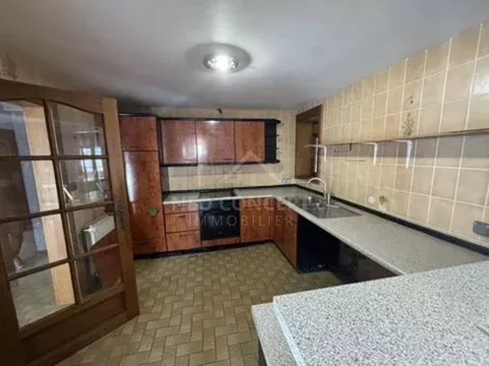 Location Appartement Grand appartement 4 pièces de 117 m² en rez-de-chaussée à Dalhun Dalhunden