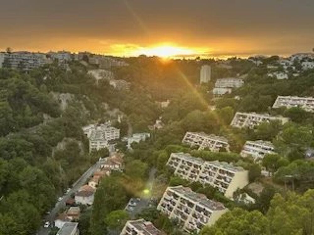 Location Appartement Beau deux pièces avec vue panoramique, piscine et tennis Nice