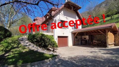   SAINT PIERRE DE CHERENNES Maison - 6 pice(s) - 136 m