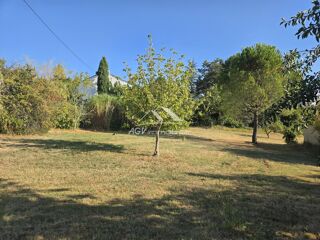  Terrain à vendre 1077 m²