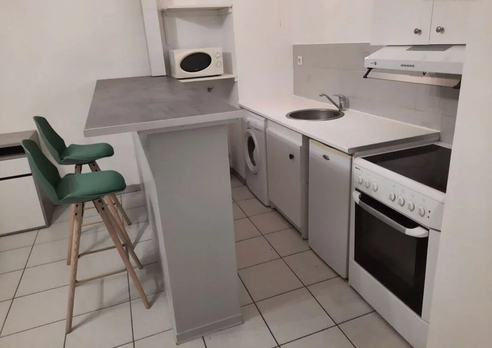 Location Appartement F1BIS AVEC TERRASSE ET PLACE DE PARKING Toulouse