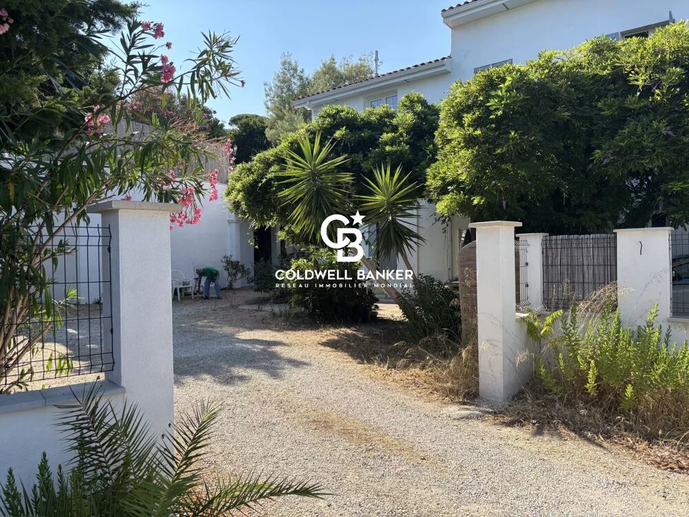 Vente Appartement Un Bien Rare à Réinventer : Volumes Bourgeois & Jardin Privatif Cavalaire-sur-mer