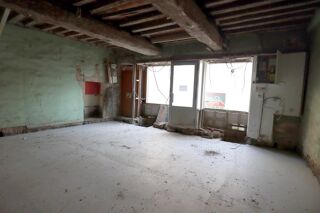  Immeuble à vendre 4 pièces 160 m²