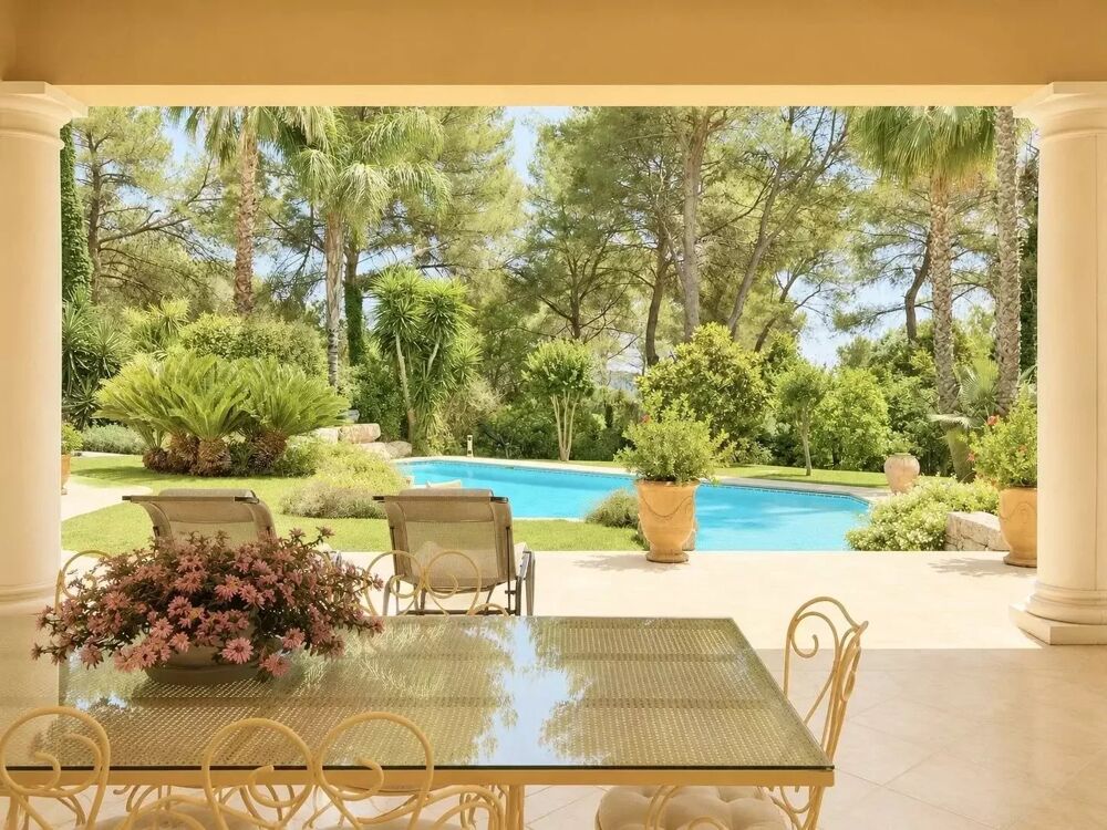 Vente Maison A vendre à  Mougins belle Propriété de 430 m² sur un Terrain de Mougins