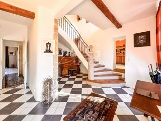  Villa  vendre 9 pices 350 m