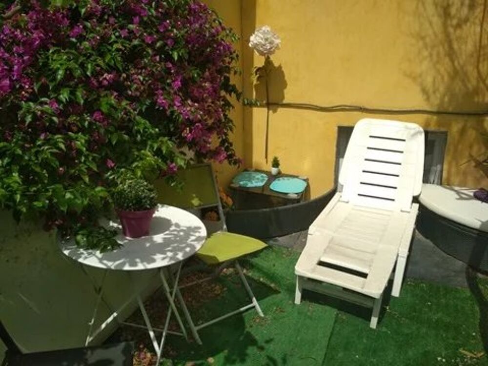 Location Appartement Deux pièces avec balcon et jardin Nice